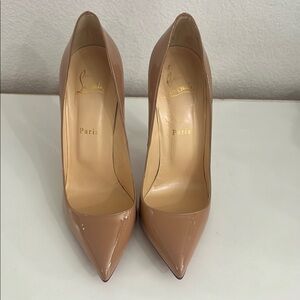 Christian Louboutin Tan Patent Leather Heels 40.5